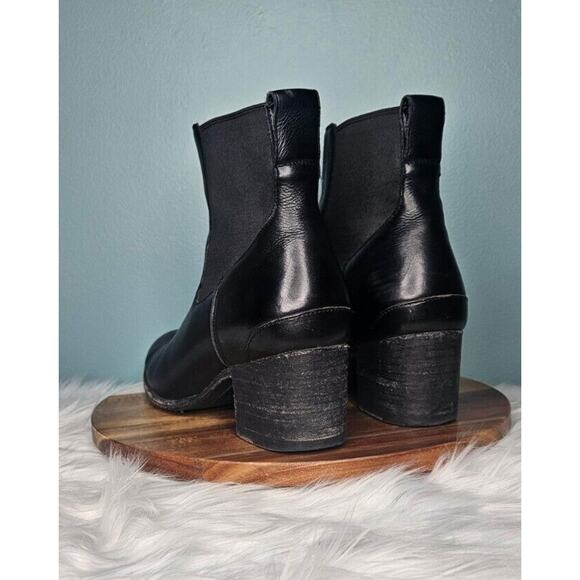 Ariat Two24 Wilder Black Heeled Boot 10024778 - Picture 6 of 16